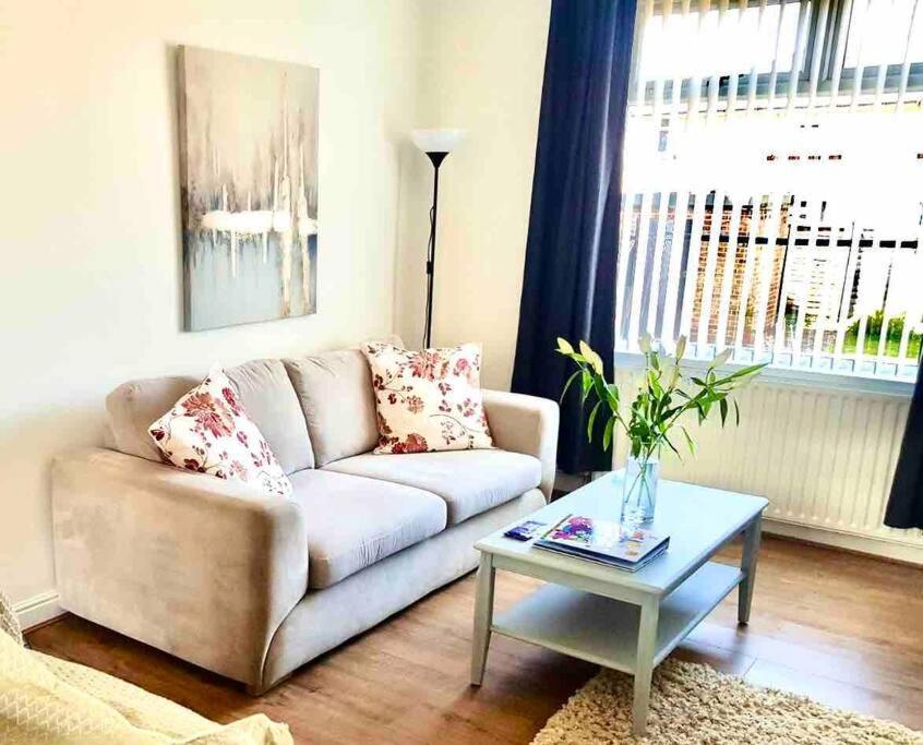 Coniston House Lancaster 3 Bedrooms Parking And Garden Kültér fotó